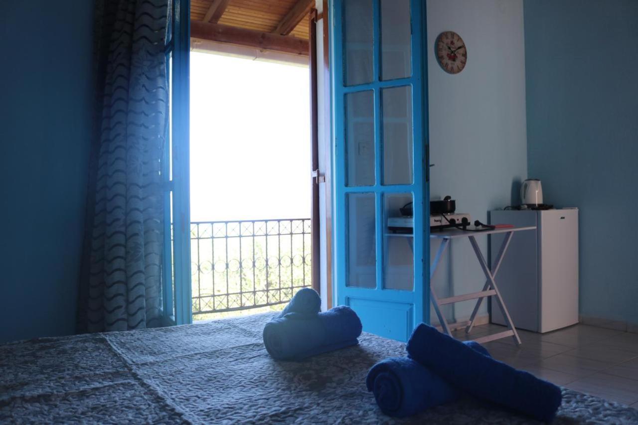 Madalenas B&B Pelekas Exteriör bild