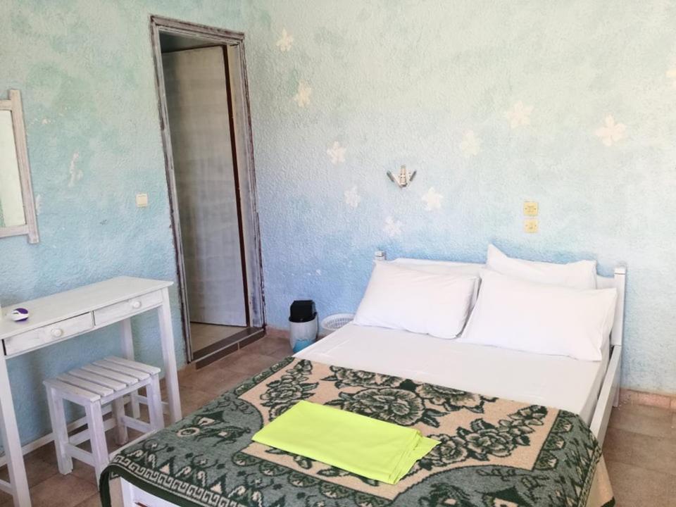 Madalenas B&B Pelekas Exteriör bild
