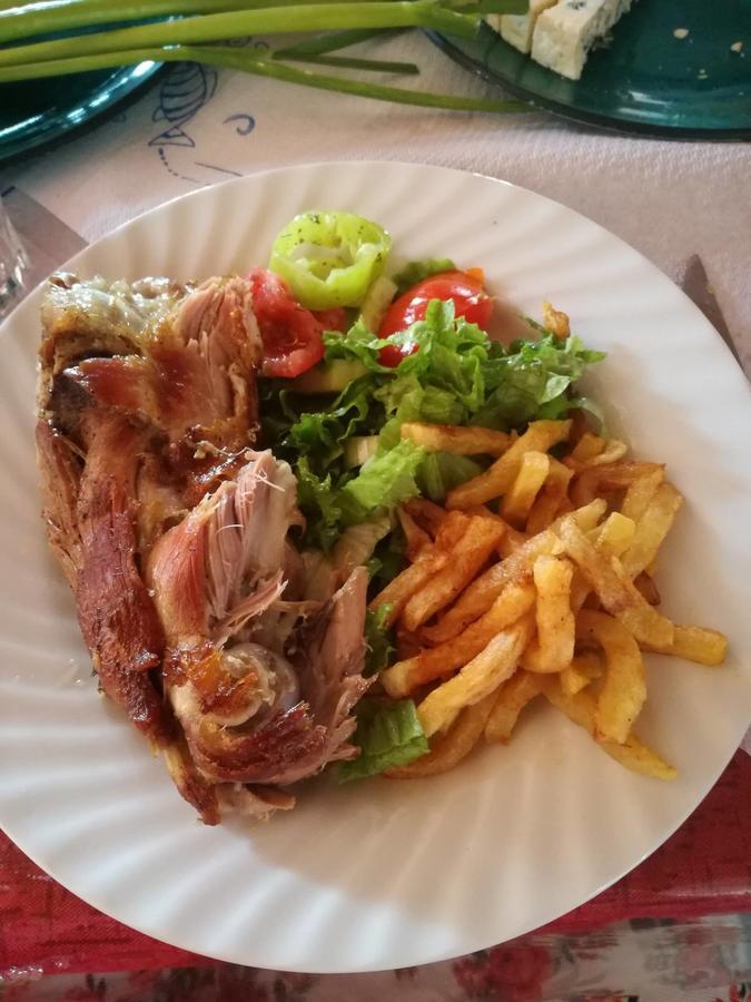 Madalenas B&B Pelekas Exteriör bild